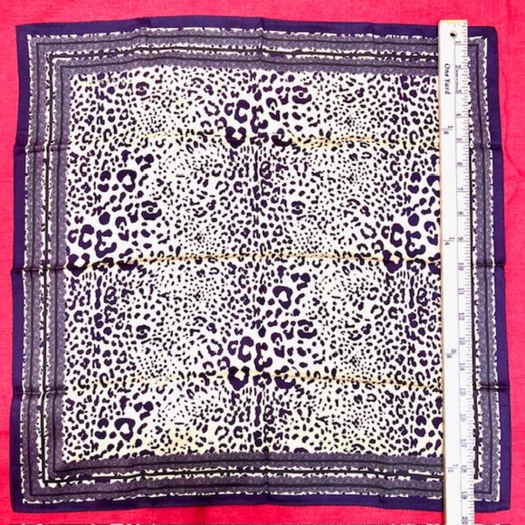 New Unused G ivechy Mini Scarf cotton 19.5 " Brown Black Leopard printed (96 - Picture 6 of 6